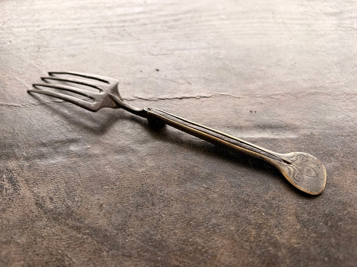 17th Century Folding Fork-photo-1