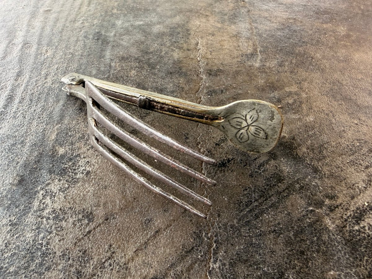 17th Century Folding Fork-photo-5