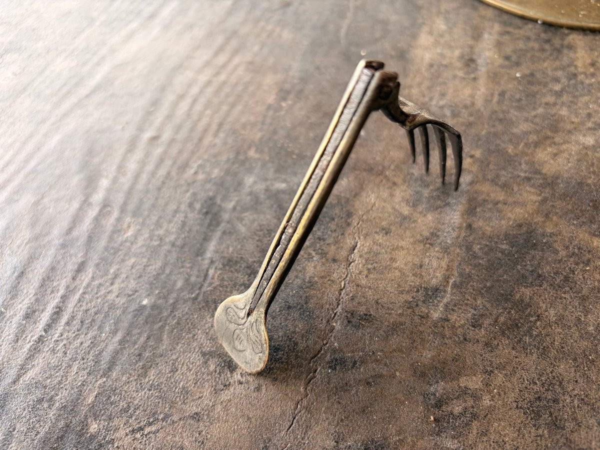 17th Century Folding Fork-photo-7