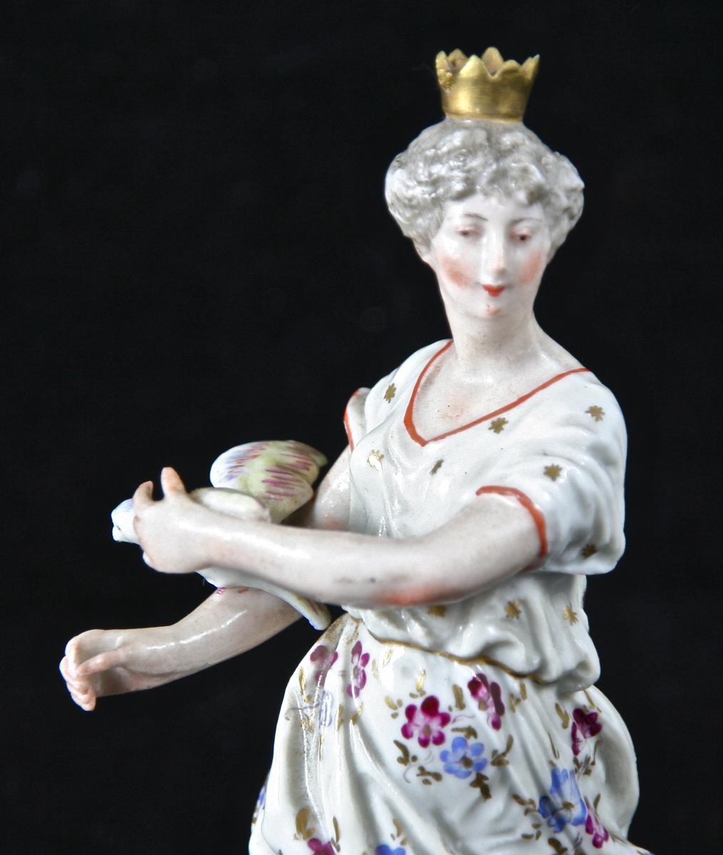 "young Woman At La Colombe" Porcelain Saxony XIX-photo-5