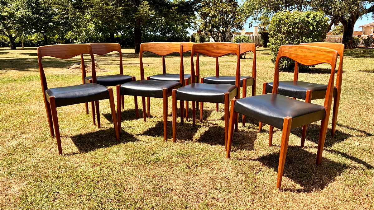 suite de 8 chaises scandinave en teck de Niels otto Moller-photo-2