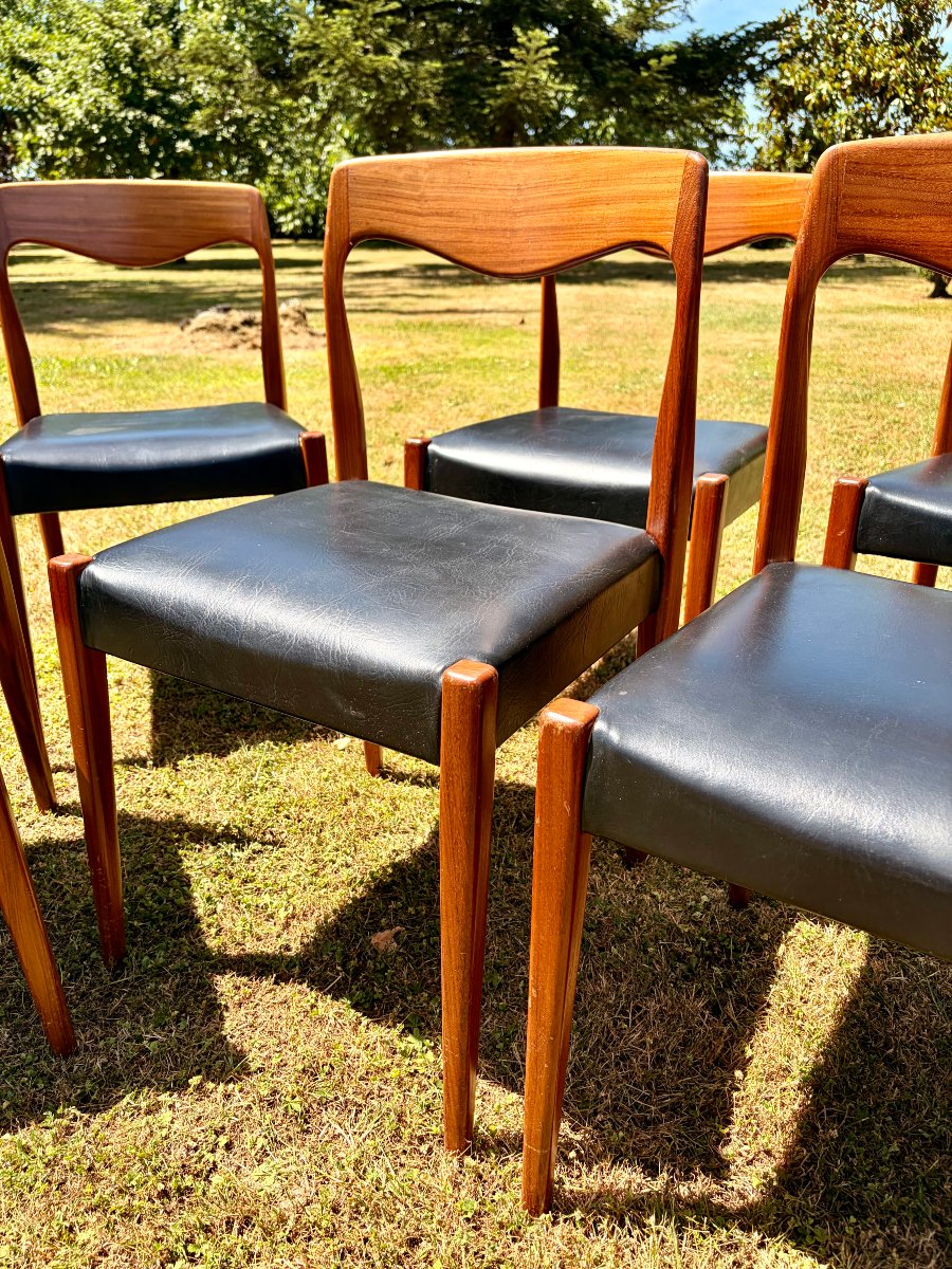 suite de 8 chaises scandinave en teck de Niels otto Moller-photo-4