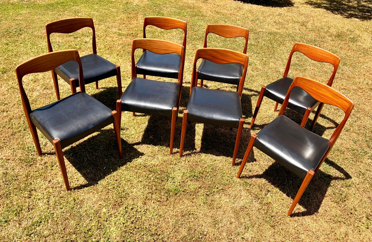 suite de 8 chaises scandinave en teck de Niels otto Moller-photo-7