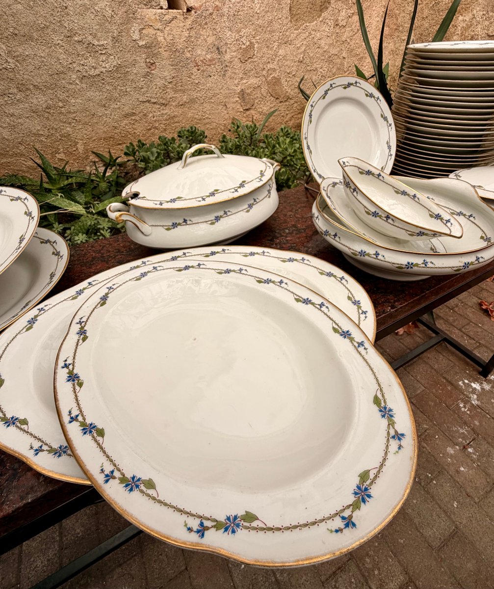 61-piece Limoges A. Lanternier Dinnerware Set -photo-1