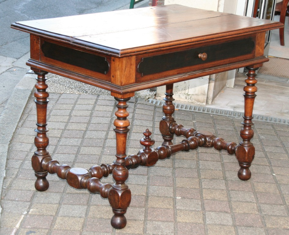 Table XVIIème