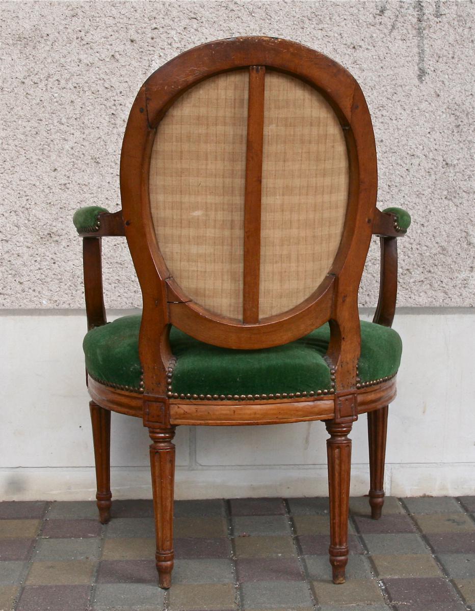 Paire De Fauteuils Médaillon Louis XVI En Hêtre d'époque XVIIIème-photo-5