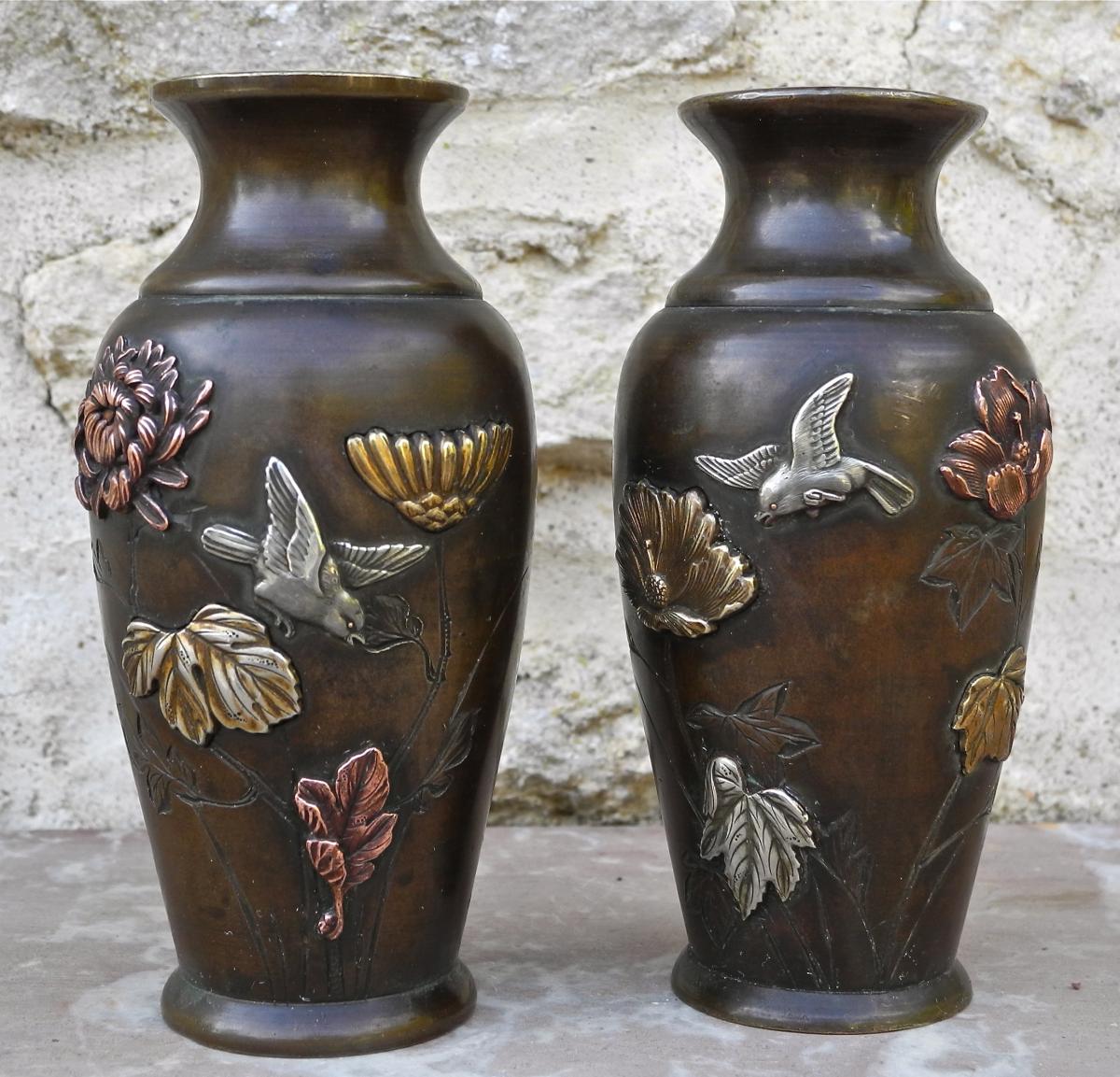 Paire De Vases Japon XIXème En Bronze