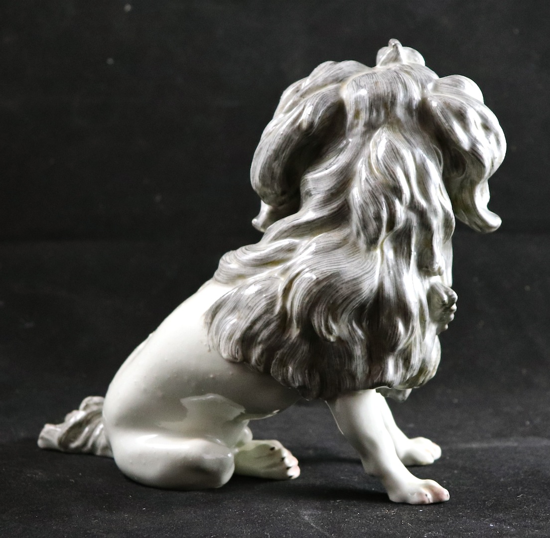 Chien XIXème En Porcelaine De Paris-photo-1