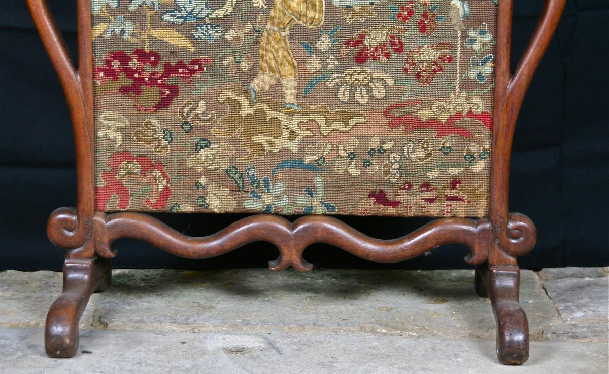 XVIII Firewall Walnut Tapestry-photo-1