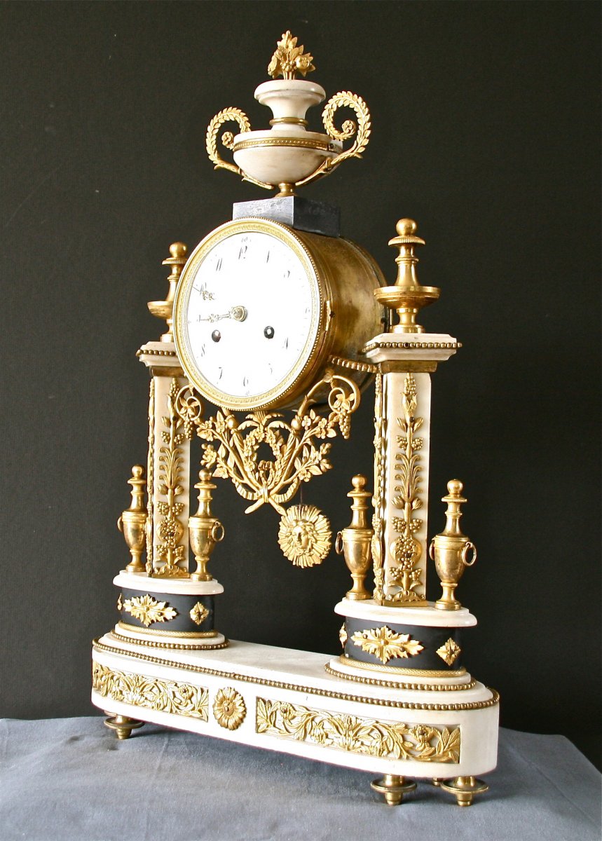 Louis XVI Portico Clock In Marble And Chiseled Bronze, 18th Century-photo-1