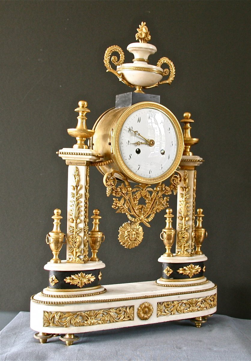 Louis XVI Portico Clock In Marble And Chiseled Bronze, 18th Century-photo-2