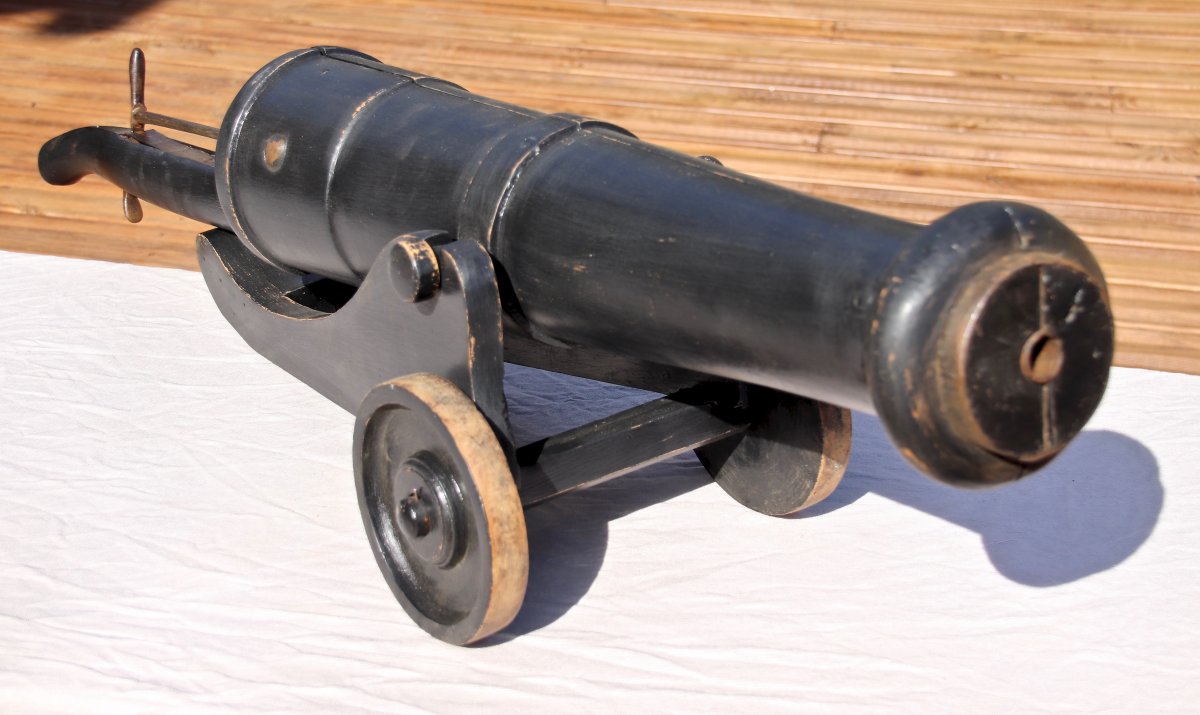 Nineteenth Parade Cannon In Wood With Mechanism