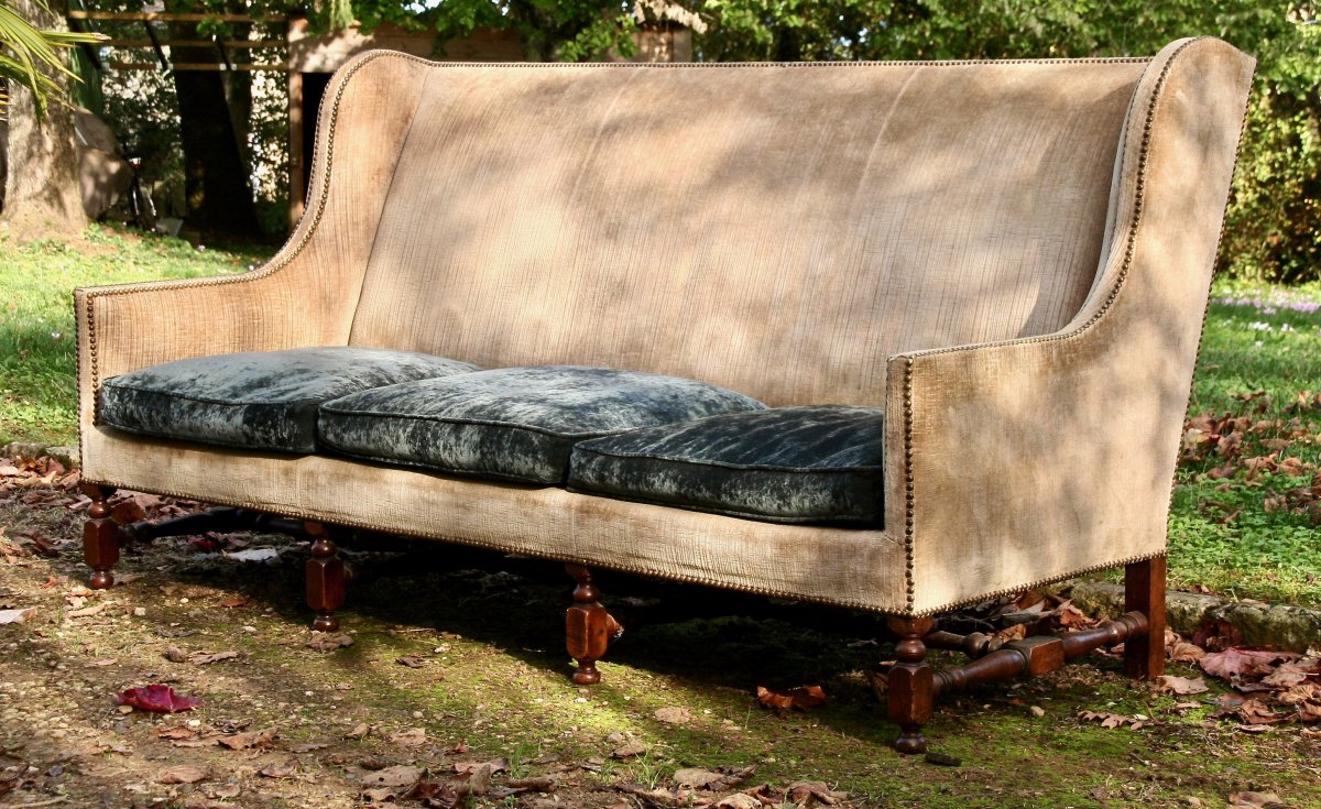 Louis XIV Period Walnut Wing Sofa-photo-3