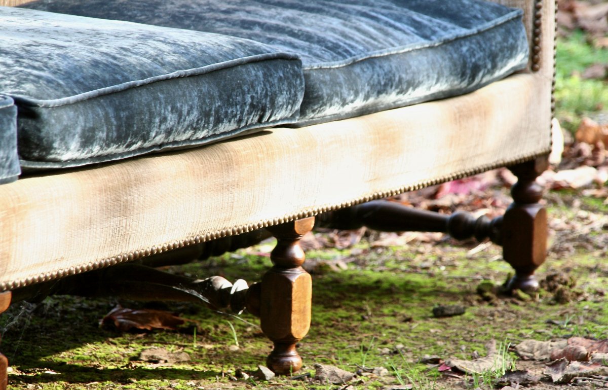 Louis XIV Period Walnut Wing Sofa-photo-5