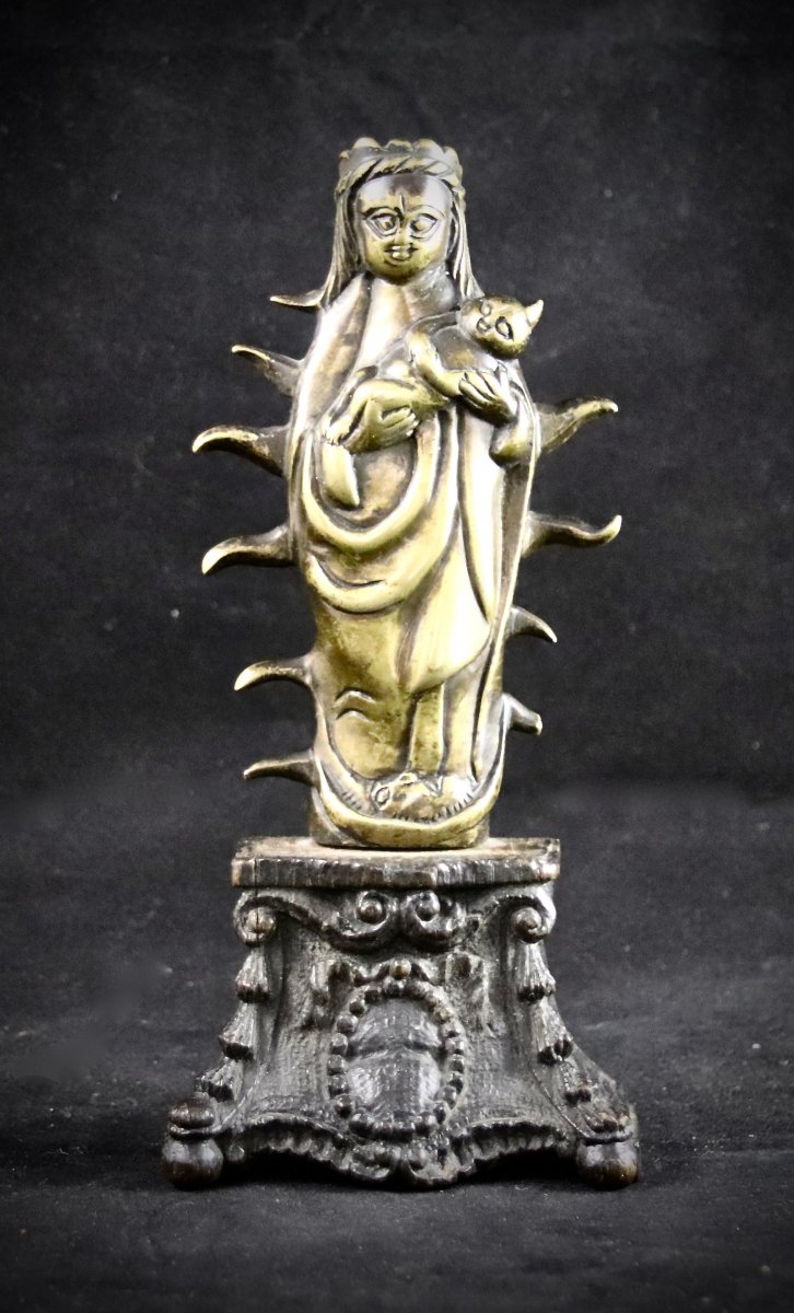 Vierge à l'Enfant Rayonnante En Bronze Fin XVème
