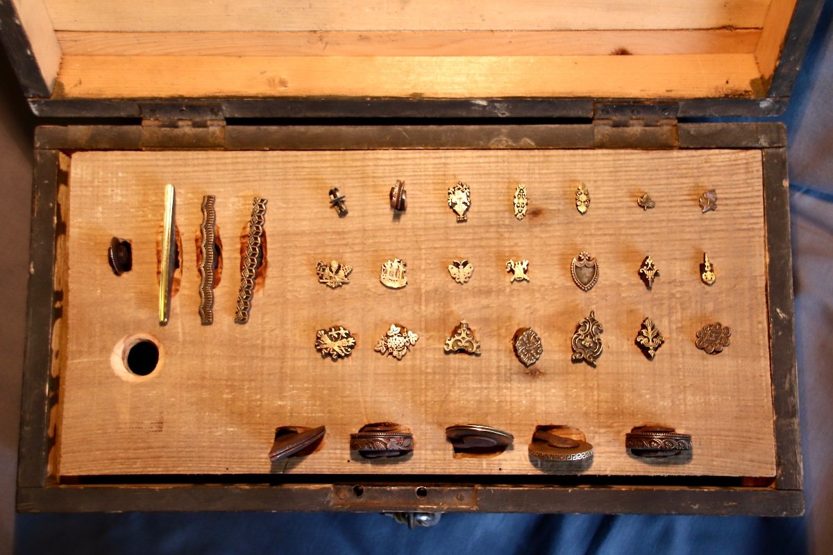 Coffret De Fers à Dorer XVIIIème -photo-7