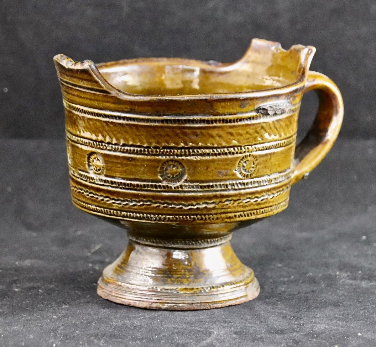 17th Century Glazed Earthenware Pot-photo-3