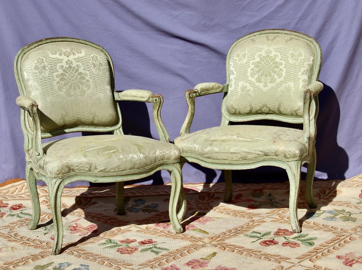 Paire De Fauteuils &agrave; Dossier Plat &agrave; La Reine De Style Louis XV d'&eacute;poque  XVIII&egrave;me