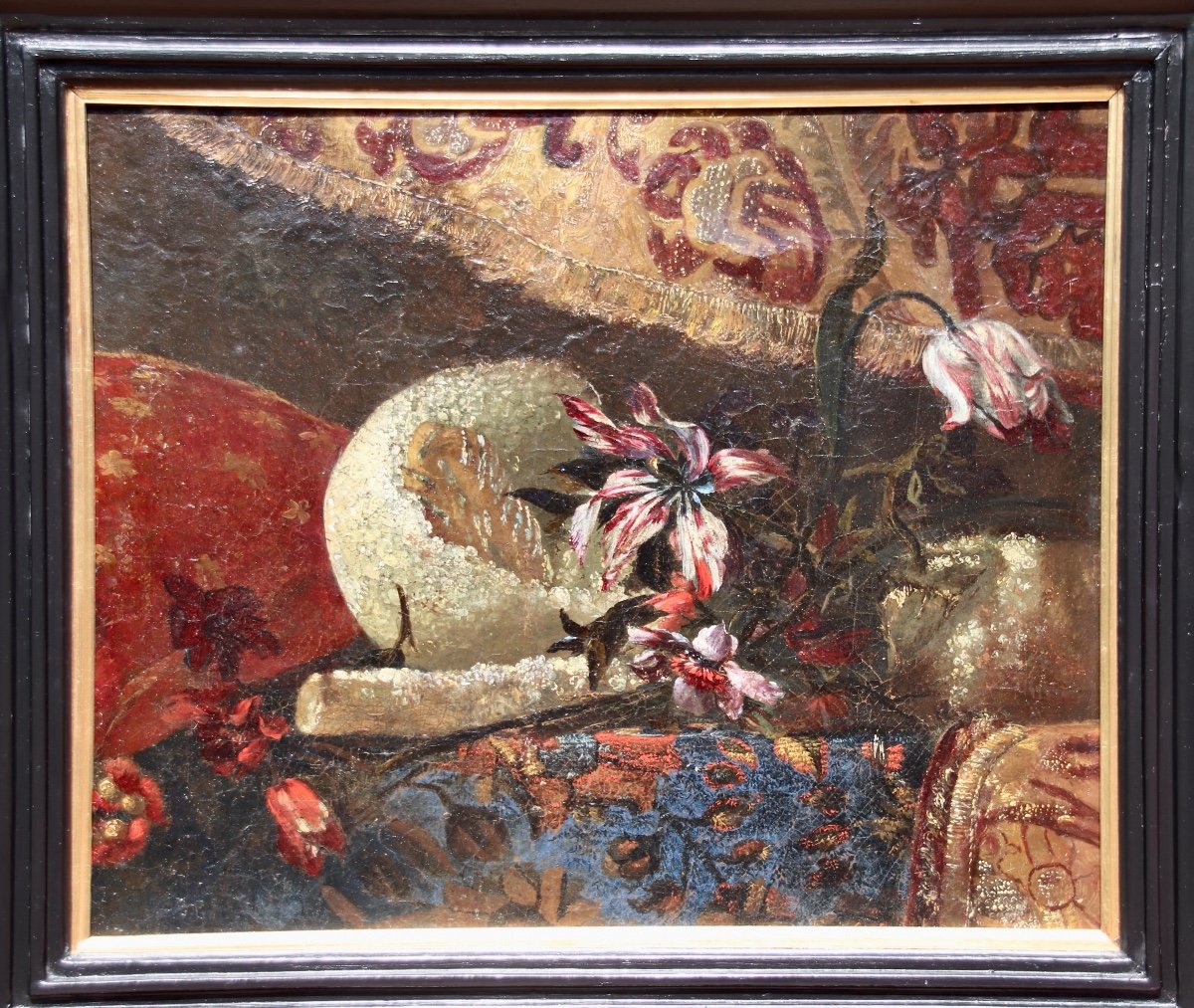 Peinture XVIIème Nature Morte Aux Fruits Et Fleurs Sur Fond De Tapisserie -photo-2