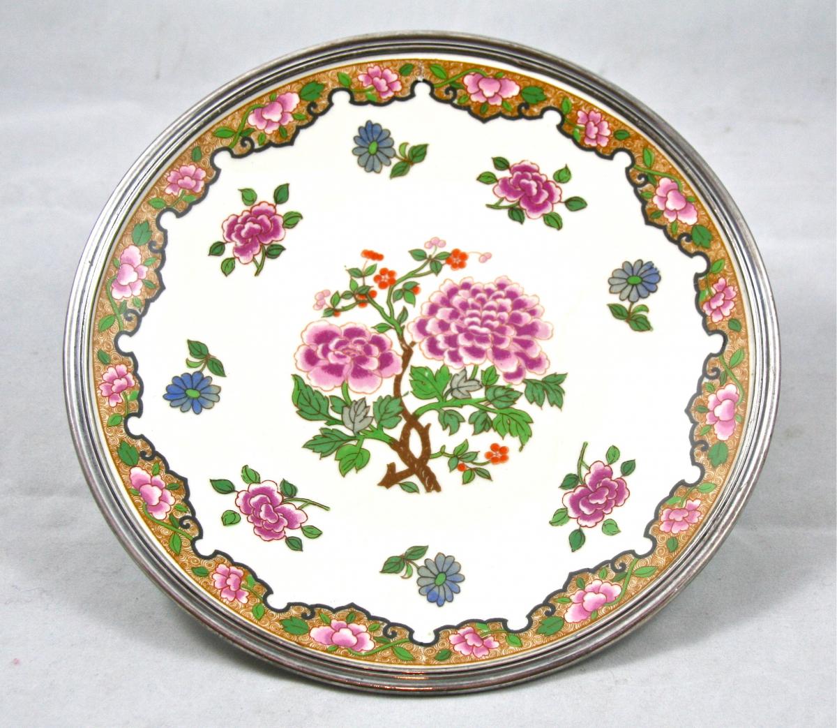 Assiette De Porcelaine Bordé d'Argent