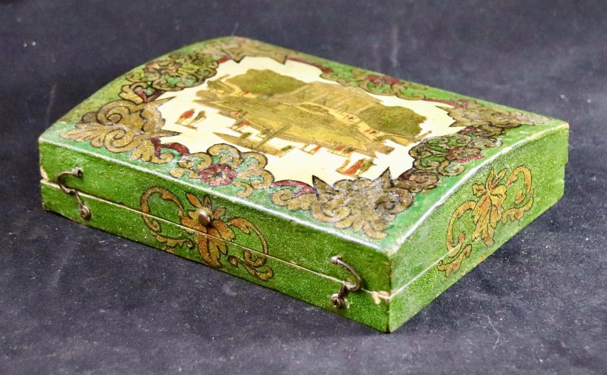 XIXth Rectangular Box In Arté Povéra