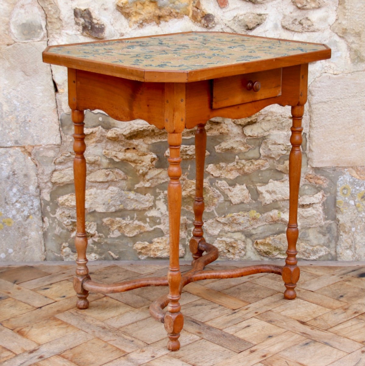 17th Century Tapestry Table In Walnut 1 Drawer-photo-3