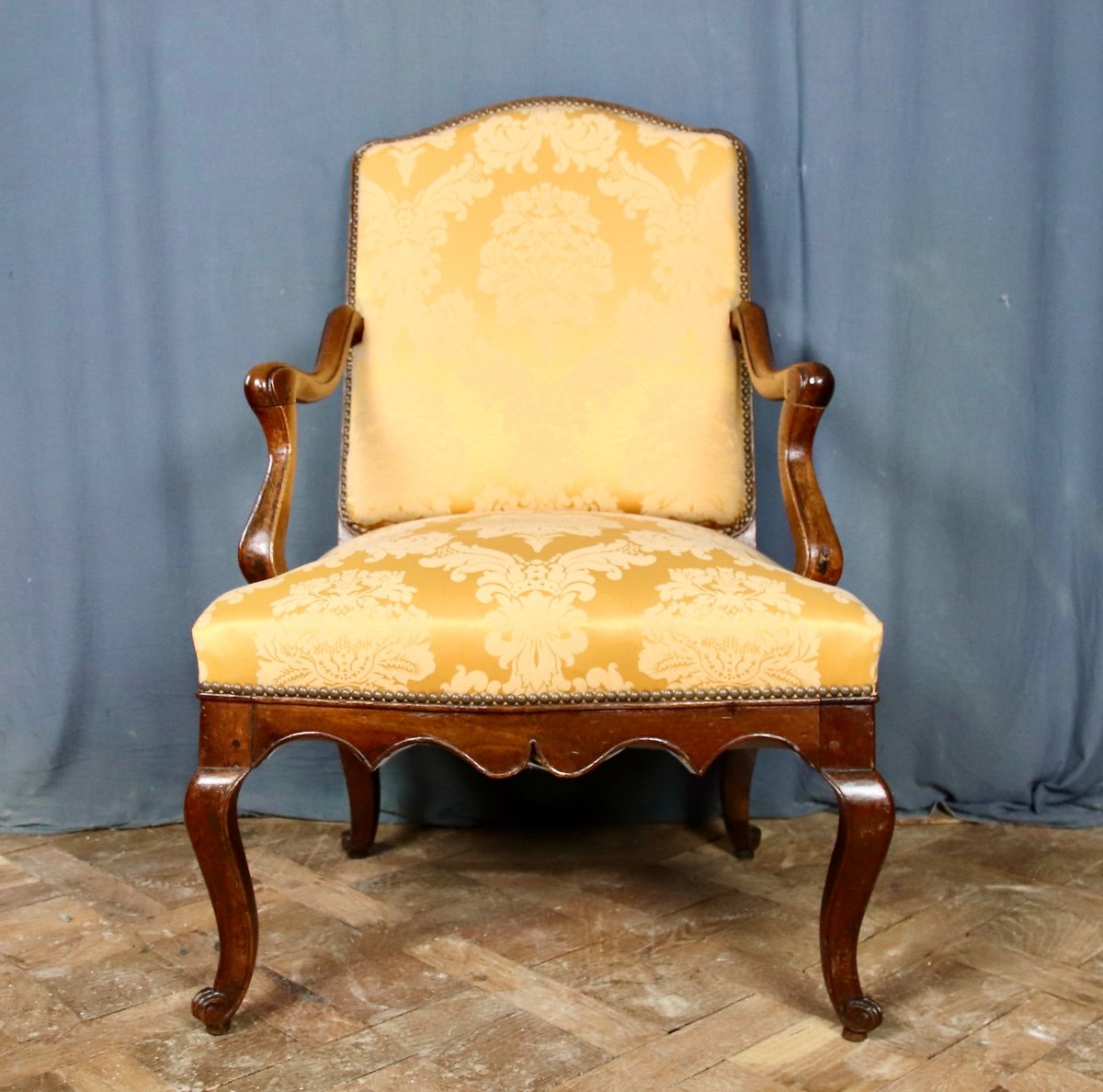 Pair Of Armchairs A La Reine In Walnut, 18th Century-photo-2
