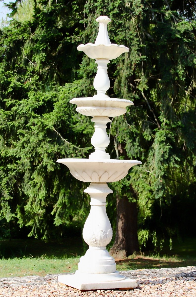 Grande Fontaine XIX&egrave;me En Marbre De Carrare 