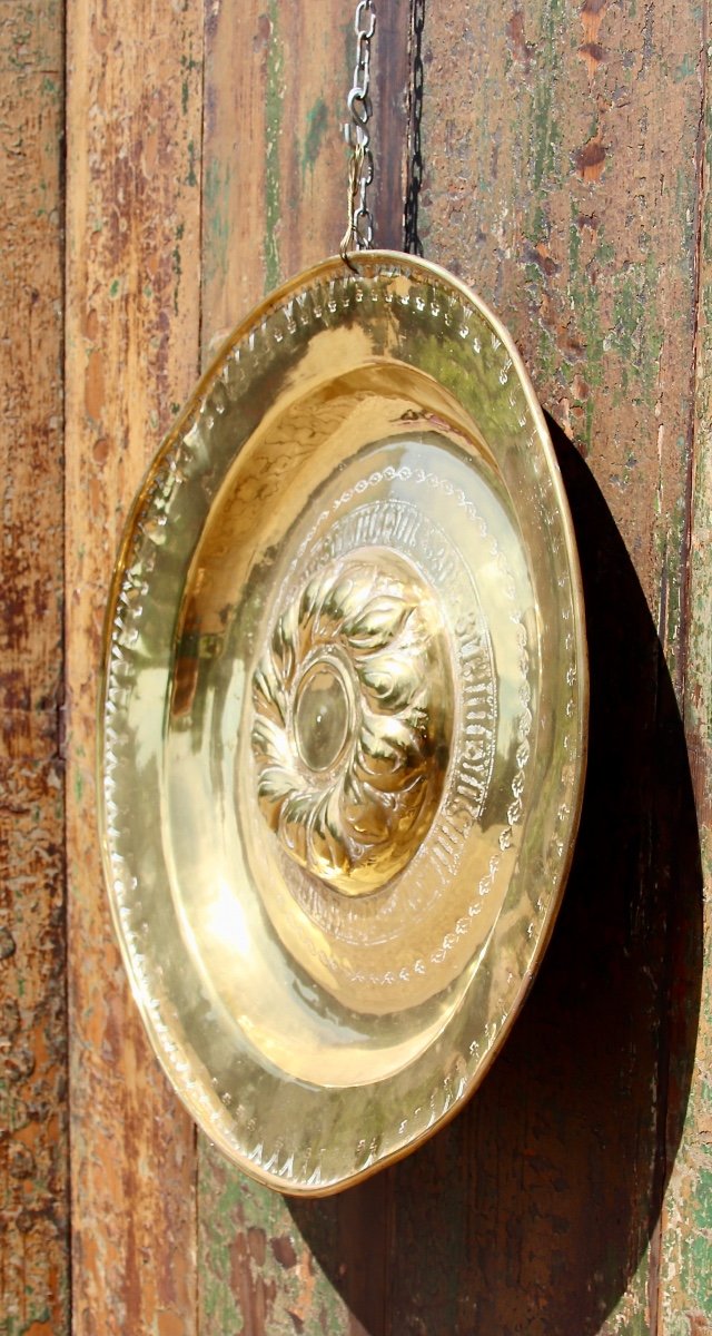 Grand Plat De Quête XVIIème En Laiton-photo-3