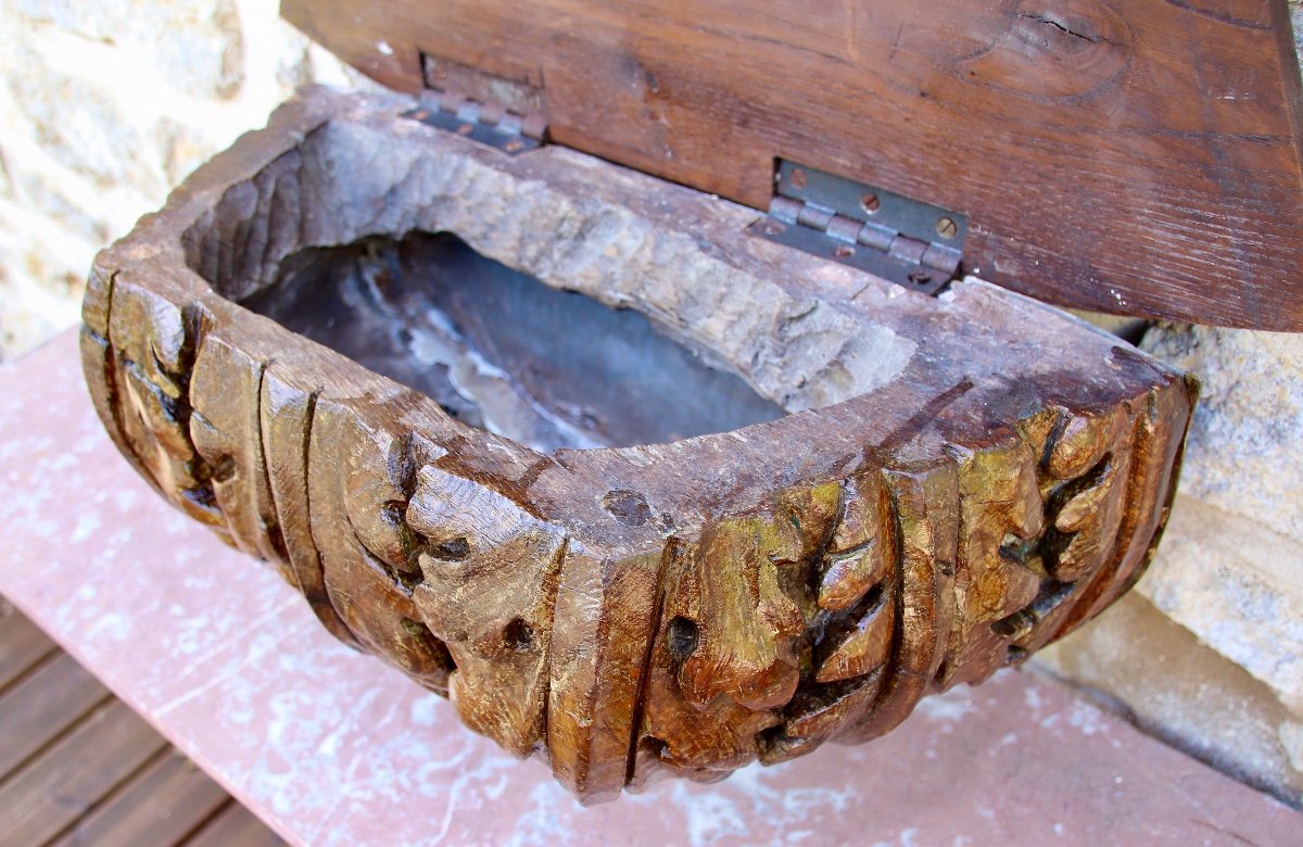 18th Century Oak Holy Water Wall Console-photo-5