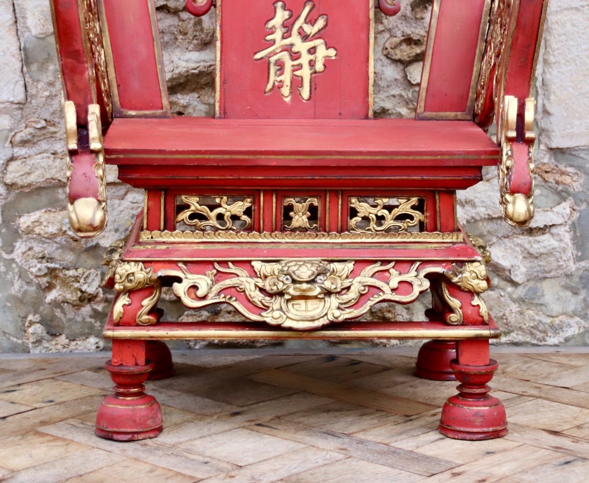 Chinese Throne With Dragons In Red Lacquer And Nineteenth Gilding-photo-4