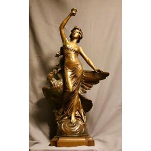 Grand Bronze d'édouard Drouot Représentant Hébé 