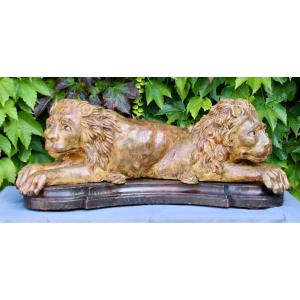 Paire De Lion et lionne En Bois Sculpté Et Peint Italie XVIIIème 