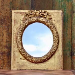 17th Century Oval Mirror In Golden Wood 