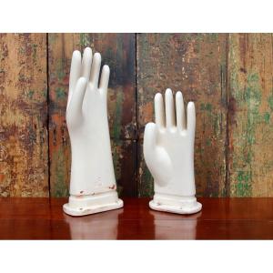 2 Moules à Gants En Porcelaine