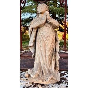 vierge en prière d'époque XVIIème en pierre