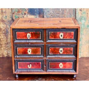 17th Century Cabinet In Rosewood And Tortoiseshell