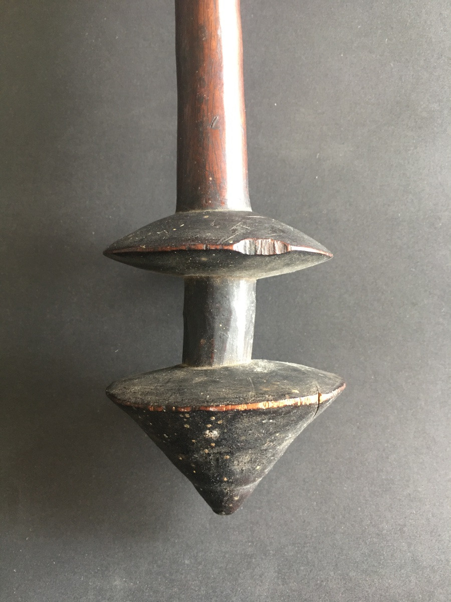 Vanuatu Club Mounted With An Axe -photo-2