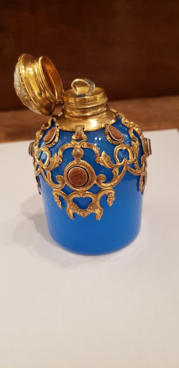 Flacon opaline bleue du XIXème siècle / Napoléon 3 /complet 