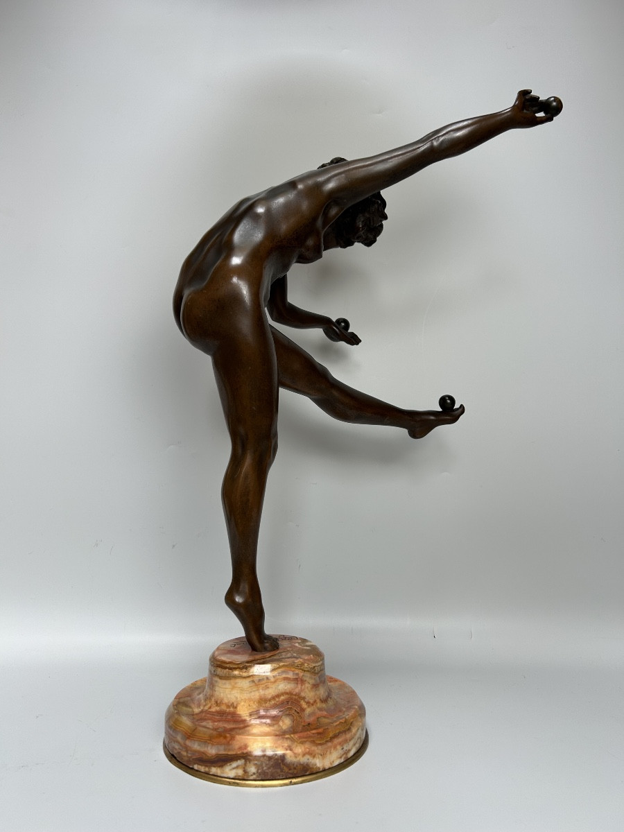 Claire Jeanne Colinet Art Deco Bronze “juggler”-photo-1