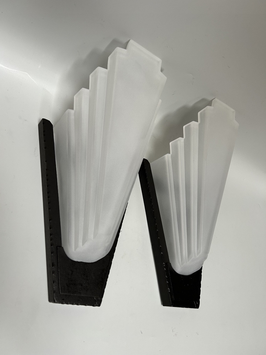 Pair Of Art Deco Wall Lights In The Style Of Sabino -photo-1