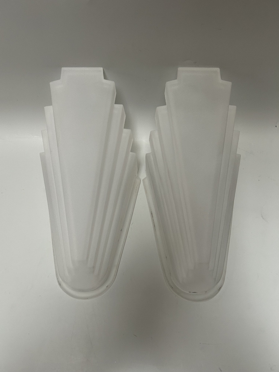 Pair Of Art Deco Wall Lights In The Style Of Sabino -photo-5