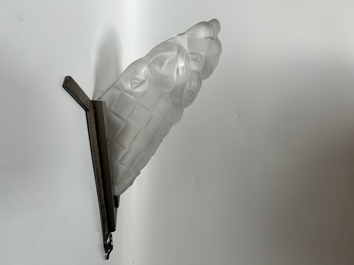 Pair Of Art Deco Wall Sconces Signed By Degué-photo-4
