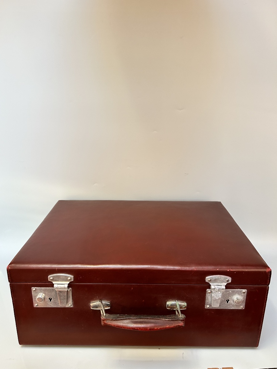 Bordeaux-colored Leather Suitcase From The 1930s