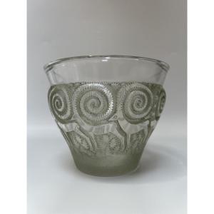 René Lalique vase art déco modèle Rennes