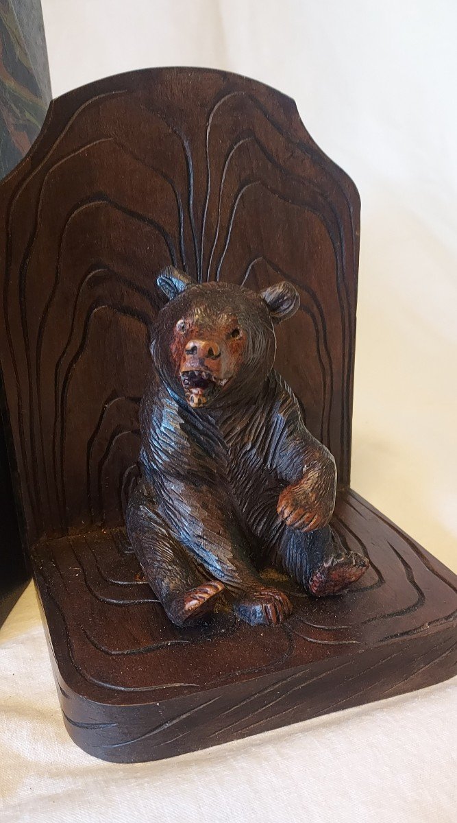 Black Forest Bear Bookend-photo-3