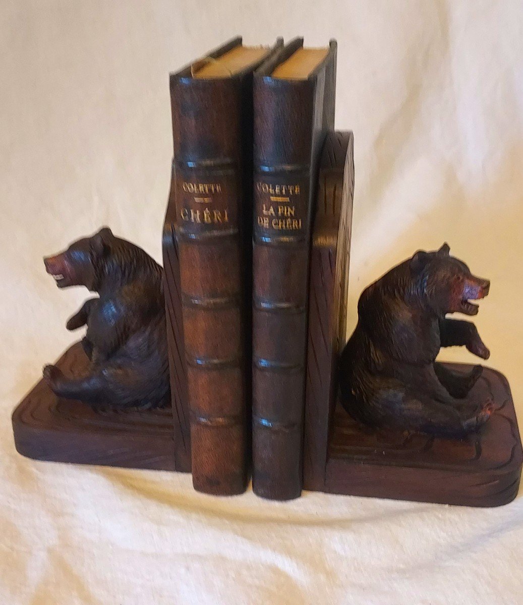 Black Forest Bear Bookend