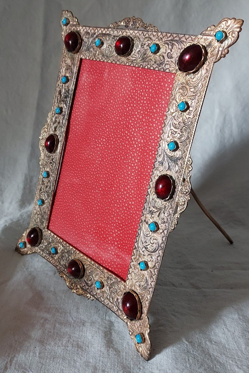 Austro Hungarian Photo Frame In Gilt Bronze Set With Garnet Red And Turquois Glass Cabochons-photo-2