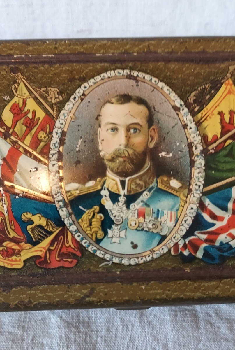 King George V Surrounded By The Flags Of The British Empire For A 19th Century Cigar Box -photo-4