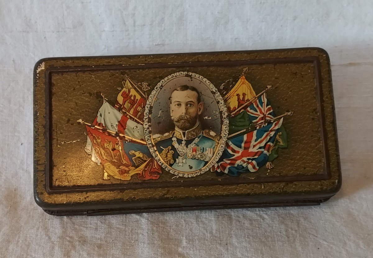 King George V Surrounded By The Flags Of The British Empire For A 19th Century Cigar Box 